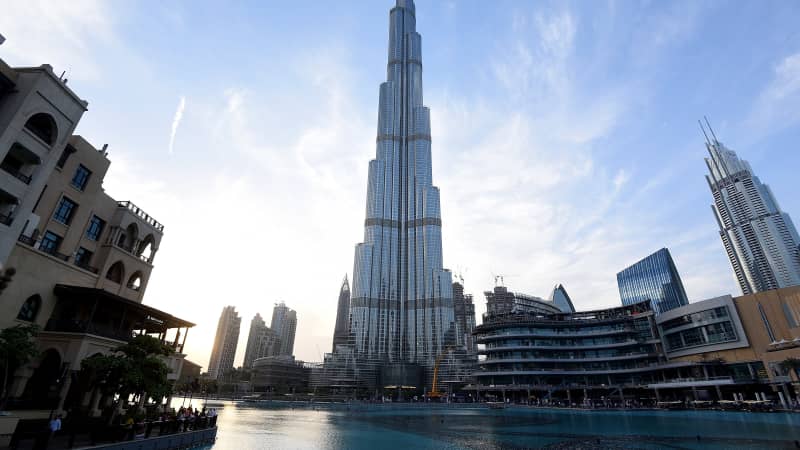 Lakeside view of Burj Khalifa Dubai