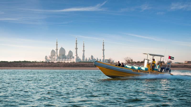 The-Yellow-Boats-Abu-Dhabi-007-Sightseeing-Tour-Grand-Mosque