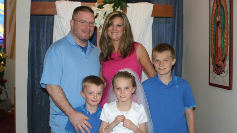 Ed and Jennifer McDonald with daugther Nikki (bottom center), son Eric (bottom left) and son Paul (bottom right).