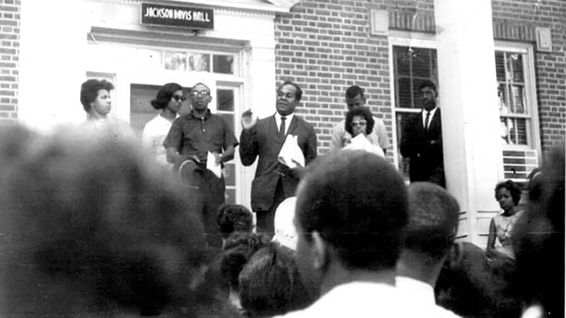 John D. Due Jr. speaks to students at FAMU in Tallahassee in 1963.