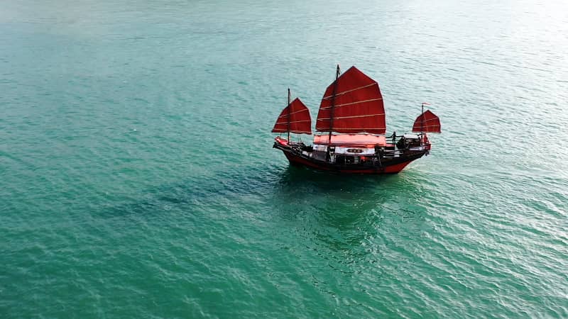 dukling junk boat
