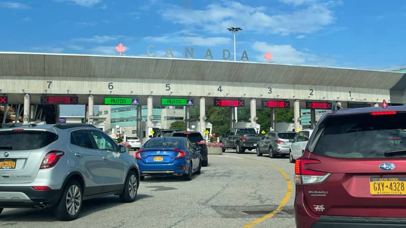 Approaching the Canadian border at Buffalo.