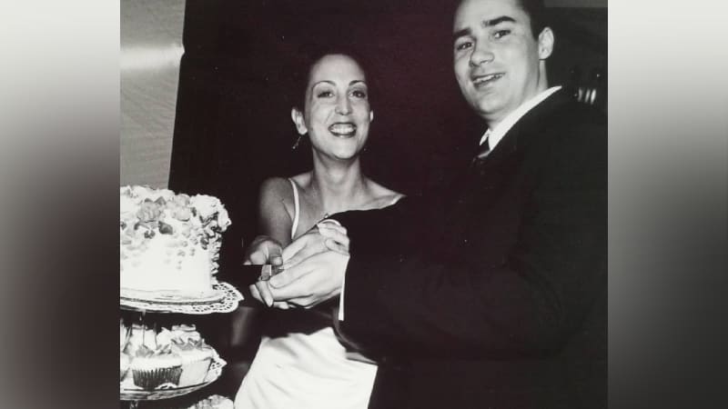 The couple got married in April 2001 at a venue called the Manhattan Penthouse on Fifth Avenue, overlooking the New York skyline.