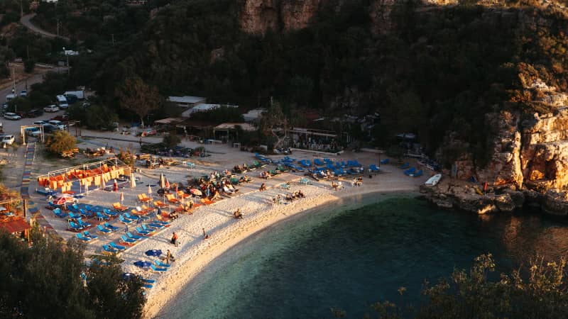 Büyükcakıl offers a more active beach experience.