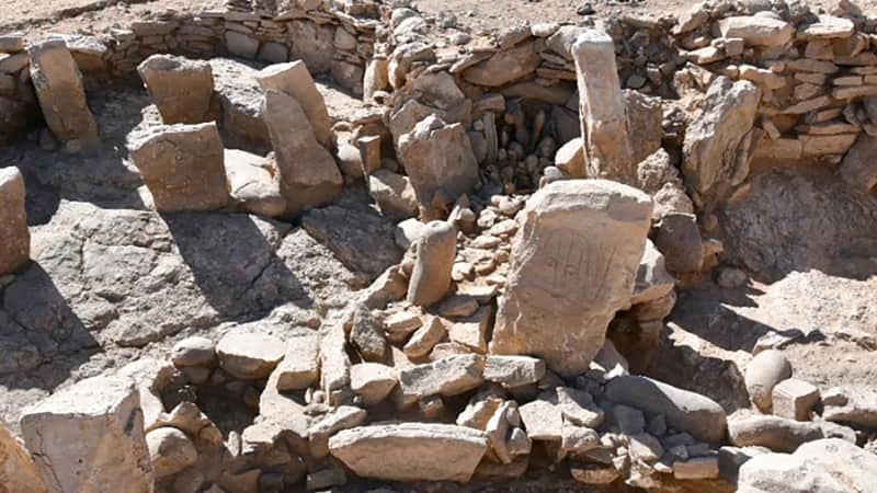 The desert campsites were used by Neolithic hunters who lived in circular huts. 