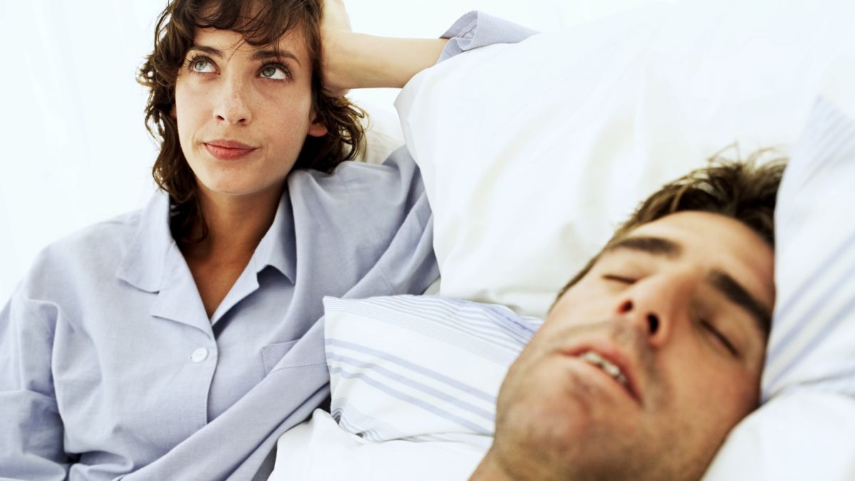 Men fall asleep, women cuddle and other post-sex behaviors that affect relationships photo pic