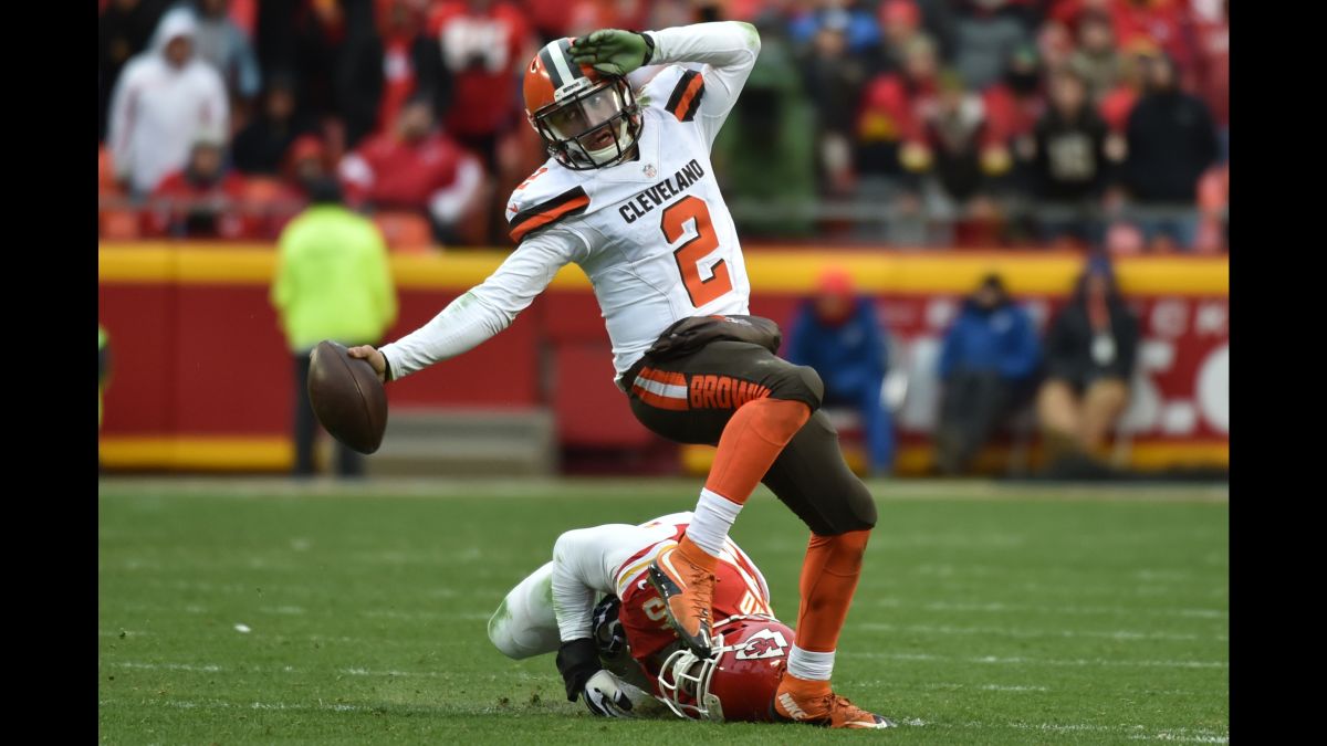 Browns investigating brawl involving Johnny Manziel