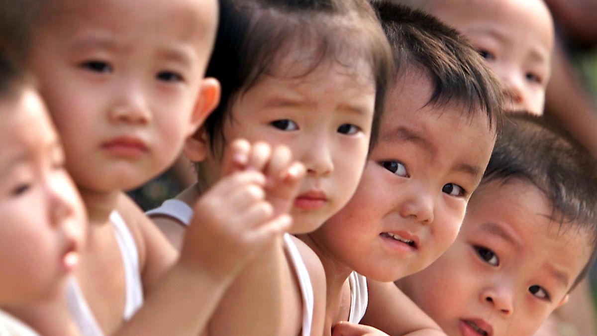 Chinese Toddler Cartoon Porn - China moves to end two-child limit, finishing decades of ...
