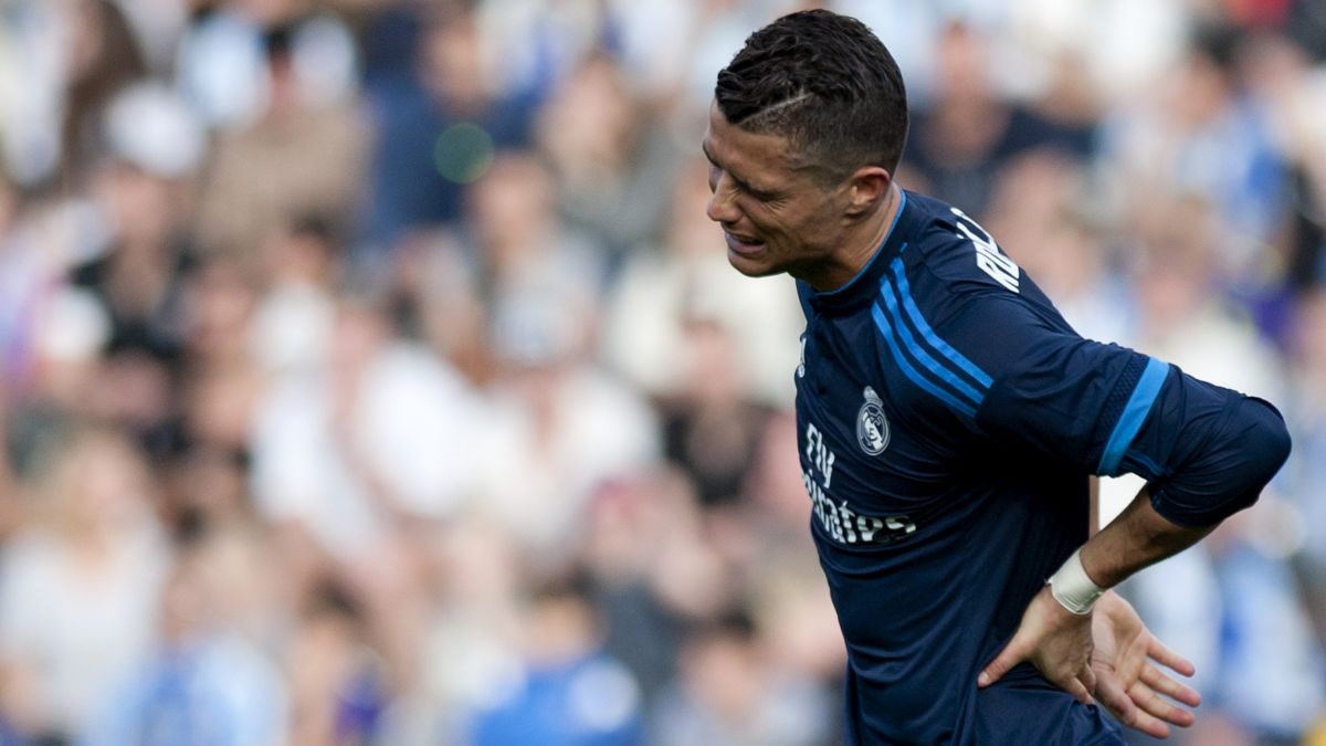 Ronaldo penalty miss as Real Madrid draw with Malaga