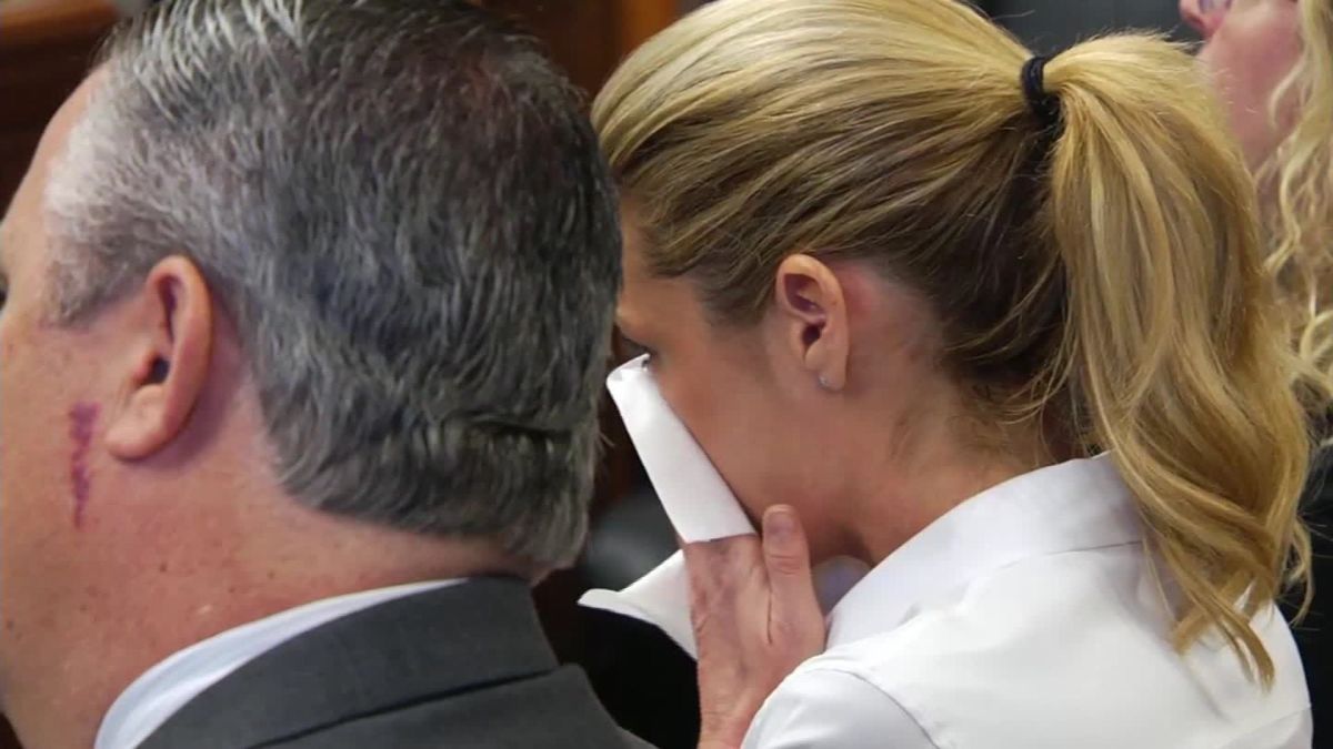 Erin Andrews dad details how hotel incident changed her pic