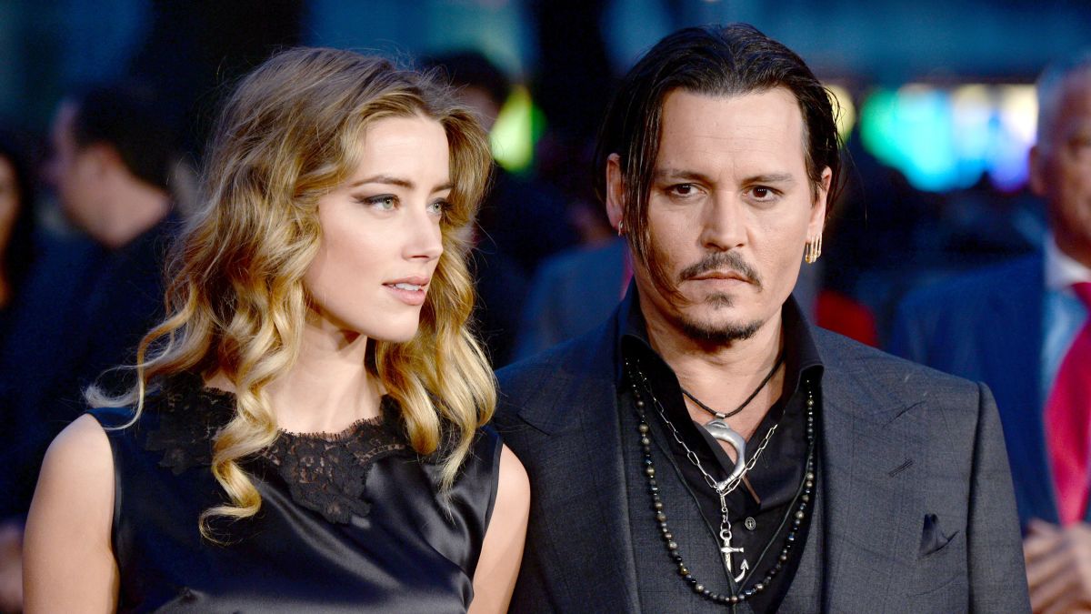 Amber Heard Gets Restraining Order Against Johnny Depp Cnn