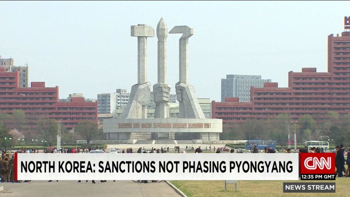 Amateur masturbation in Pyongyang