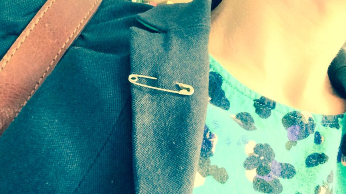 safety pin in uk
