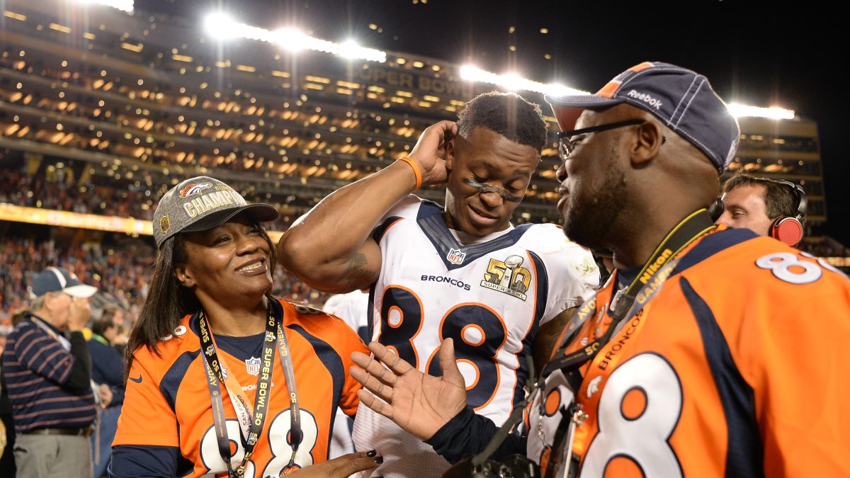 Obama frees grandmother of Denver Broncos' Demaryius Thomas