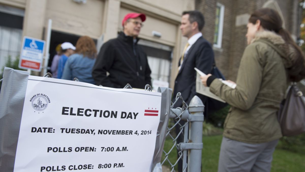 Early Voting Data Suggests Clinton Lags In North Carolina