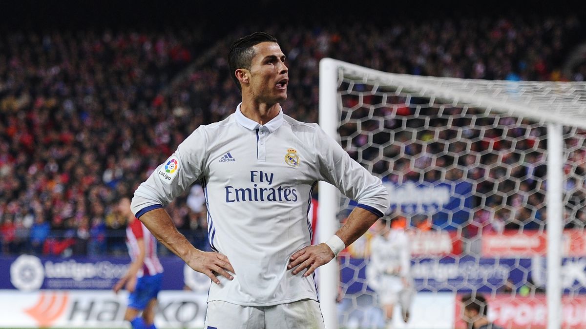 Cristiano Ronaldo hits hat-trick as Real beats Atletico in Madrid Derby |  CNN