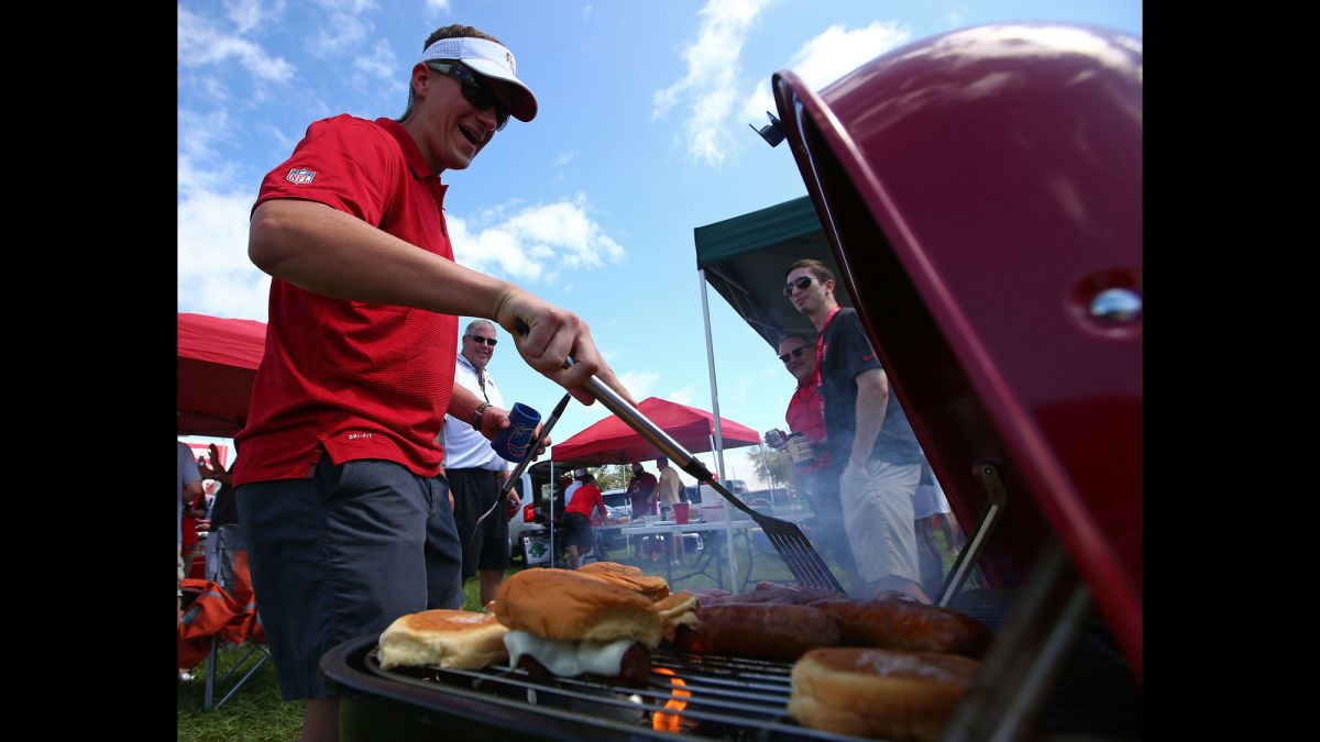 tailgating super bowl 2022