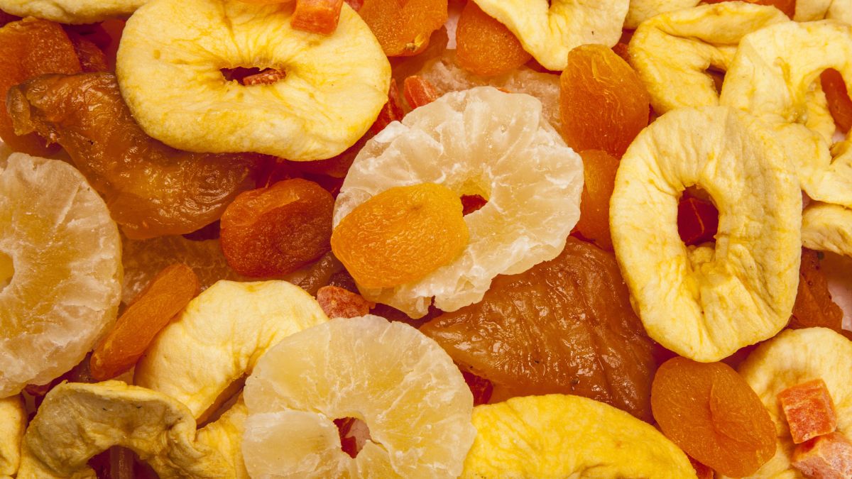 Dried vs. Fresh Fruit: Which One Is Healthier?