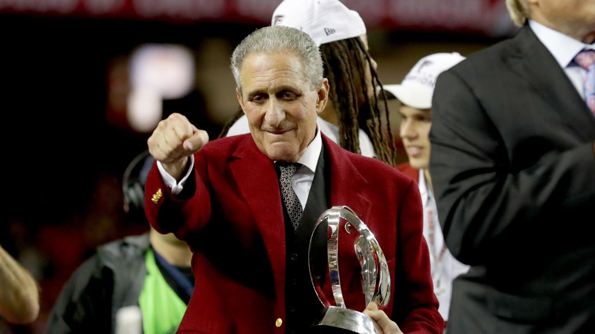 Super Bowl latest highlight for Atlanta Falcons owner Arthur Blank – The  Denver Post