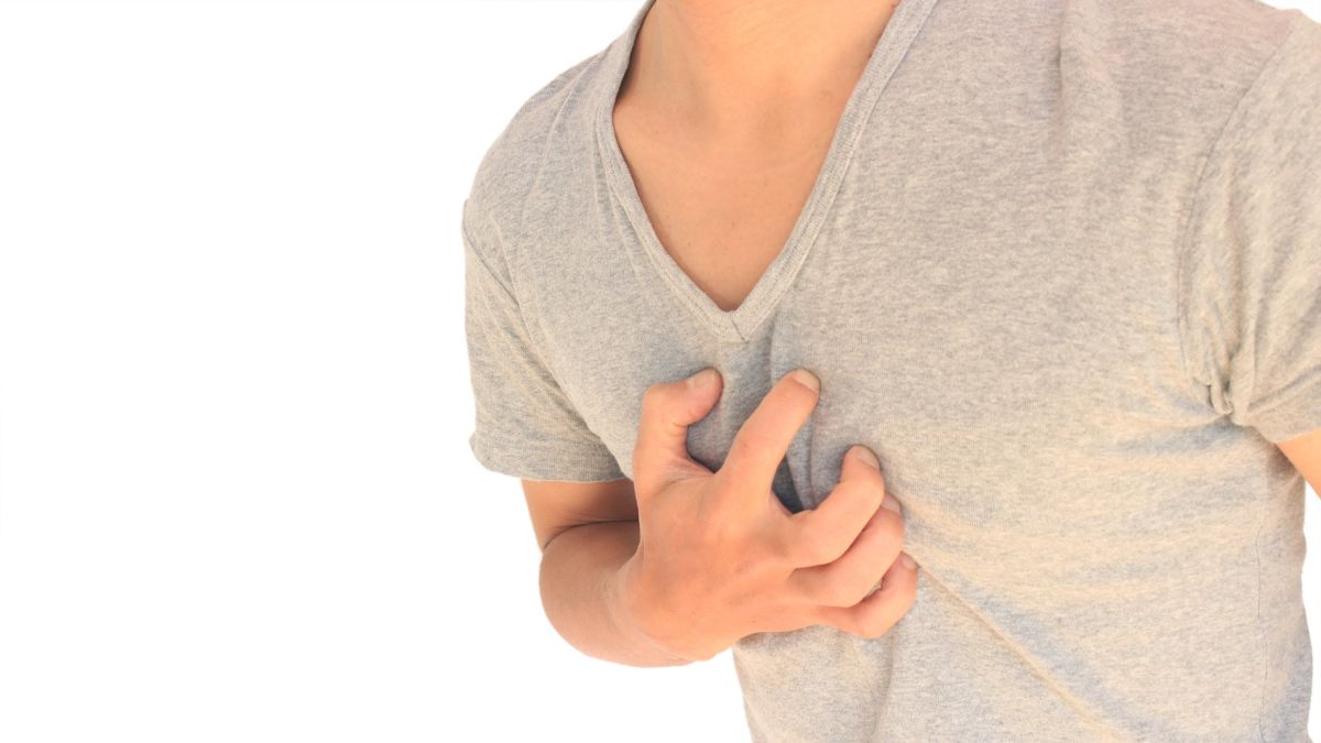 Chest Pain It Might Be One Of These 7 Things Cnn