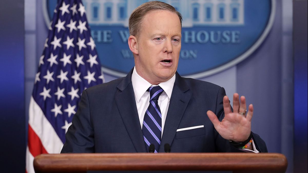 spicer apologizes for hitler comparison it was a mistake to do that cnnpolitics spicer apologizes for hitler comparison