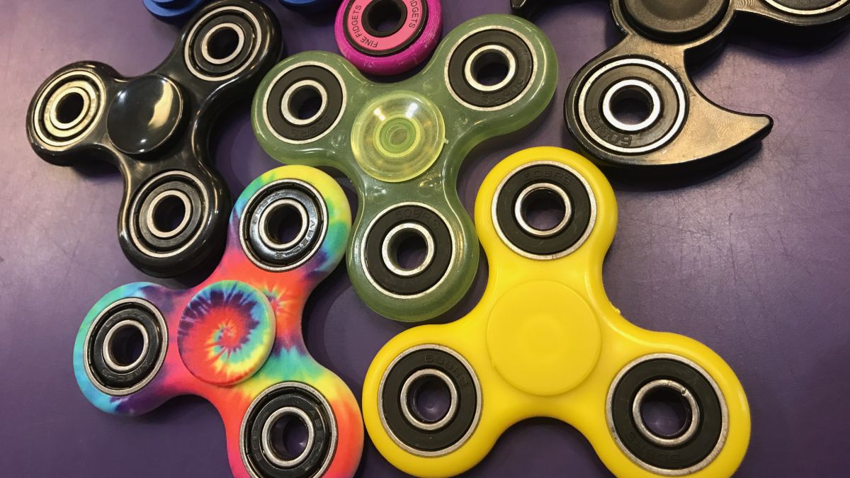 rigdom Encommium Marine Fidget spinner fad: Adults don't get it, and that's the point | CNN