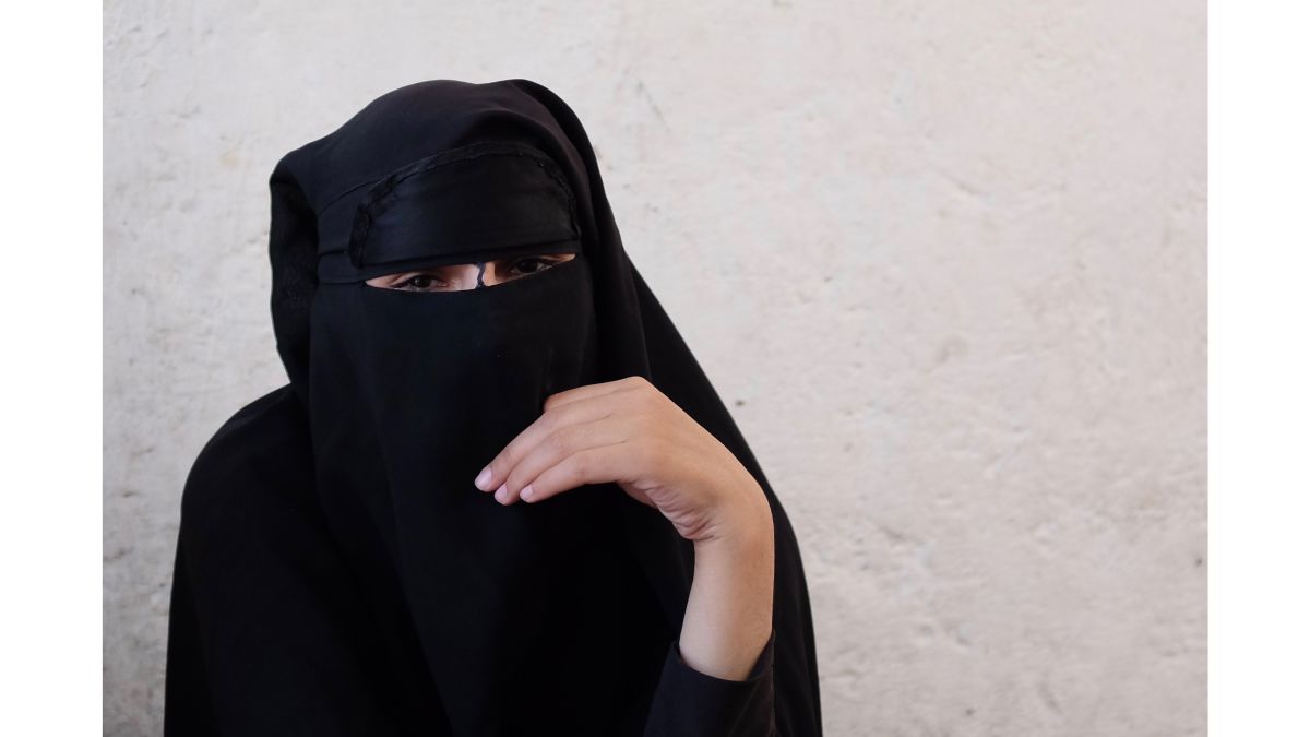 Brides flee caliphate as noose tightens on ISIS