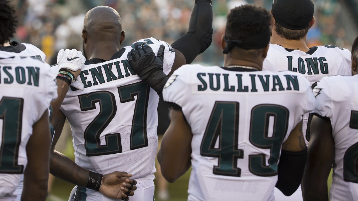 Eagles' Malcolm Jenkins spotlights social justice debate