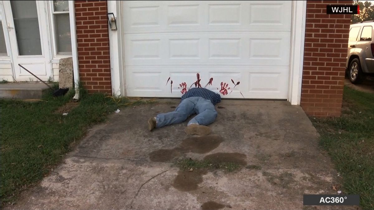 Halloween Decoration Leads To 911 Calls Cnn Video