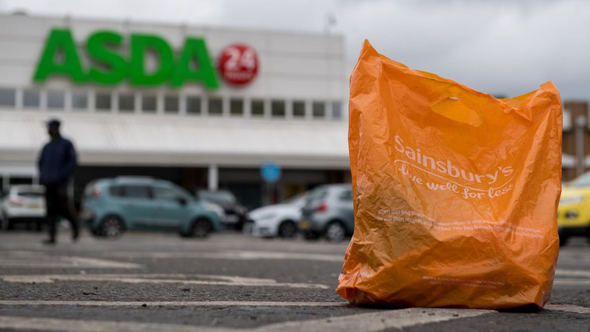 Asda Sainsbury S Regulator Blocks Walmart S Plan To Sell Its Uk Supermarkets Cnn - roblox card asda