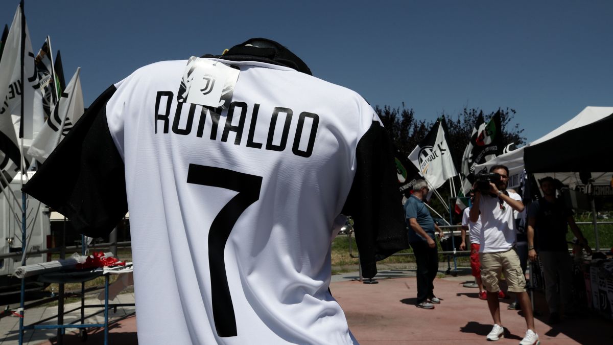Cristiano Ronaldo Is His Transfer To Juventus Worth It Cnn