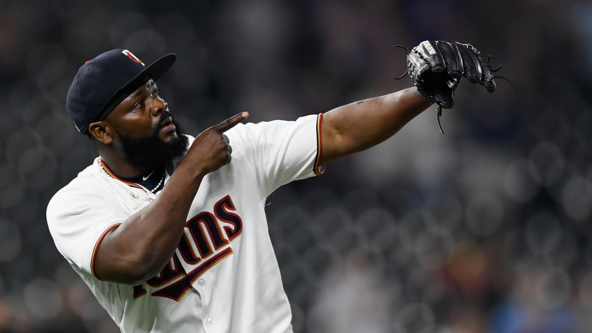 Minnesota Twins' Fernando Rodney leaves game to become U.S. citizen