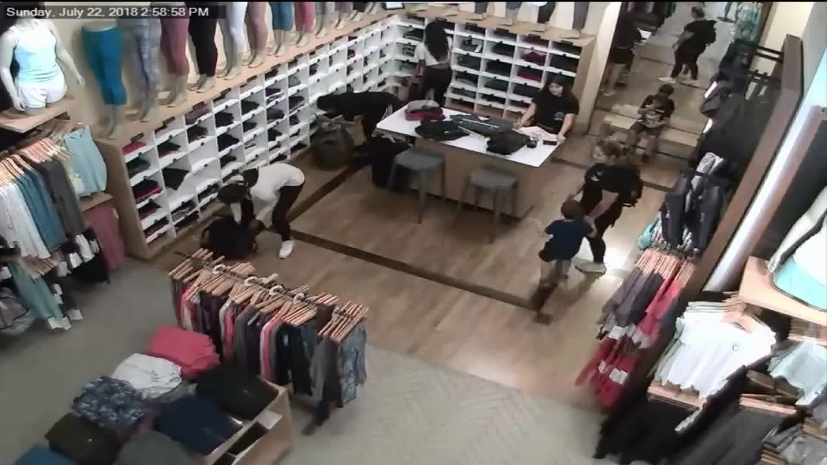 lululemon in store sale