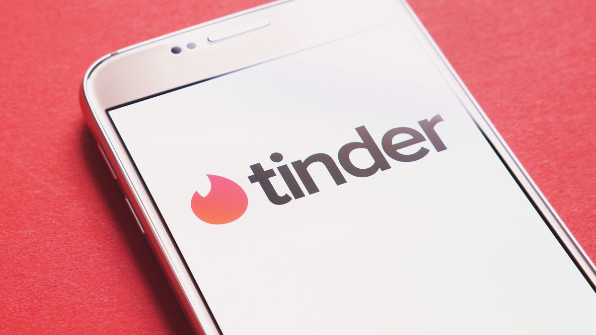 Tinder users by country