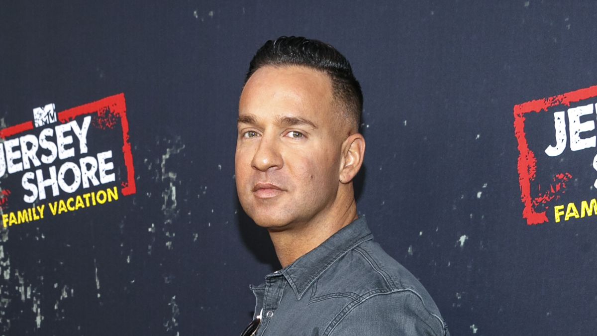 financiën Smederij koppeling Jersey Shore' star Mike Sorrentino shares first photo after being released  from prison | CNN