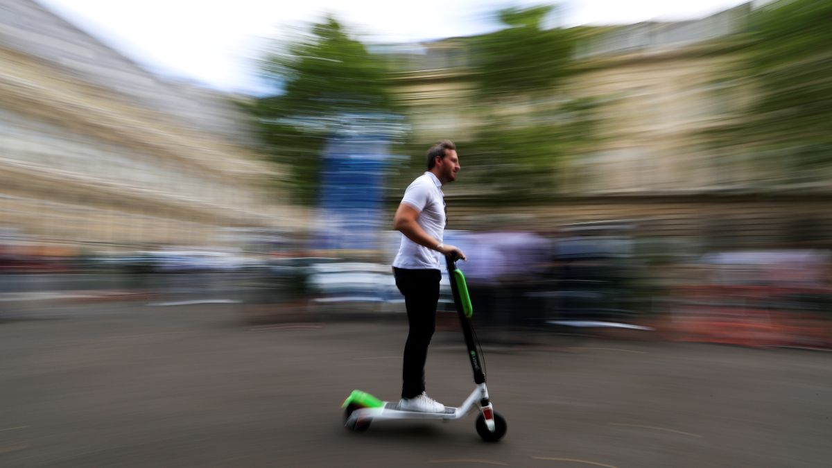 Berg kleding op Luxe leven Segway history: The rise and fall — and rise again — of the scooter company  - CNN