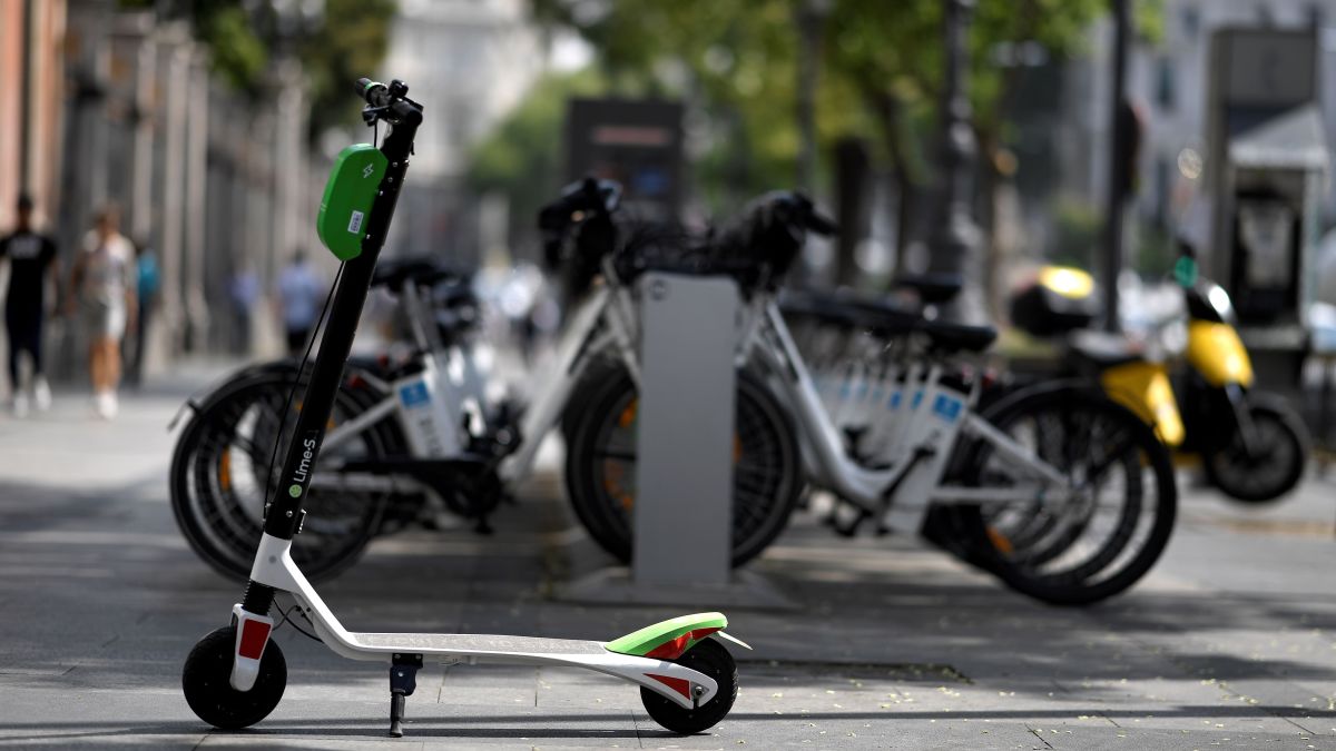 Render Elemental Cosmic Lime is under fire from a supplier over reports of broken scooters | CNN  Business