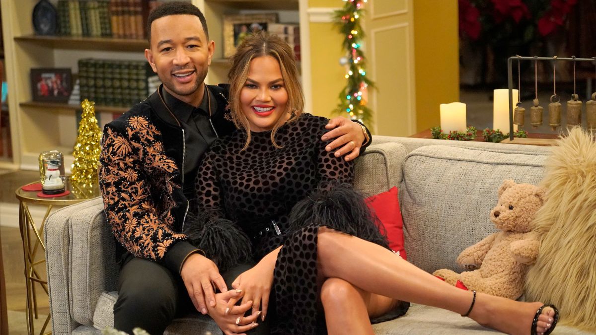 John Legend And Chrissy Teigen S Holiday Special Has Us Craving A Sitcom Cnn