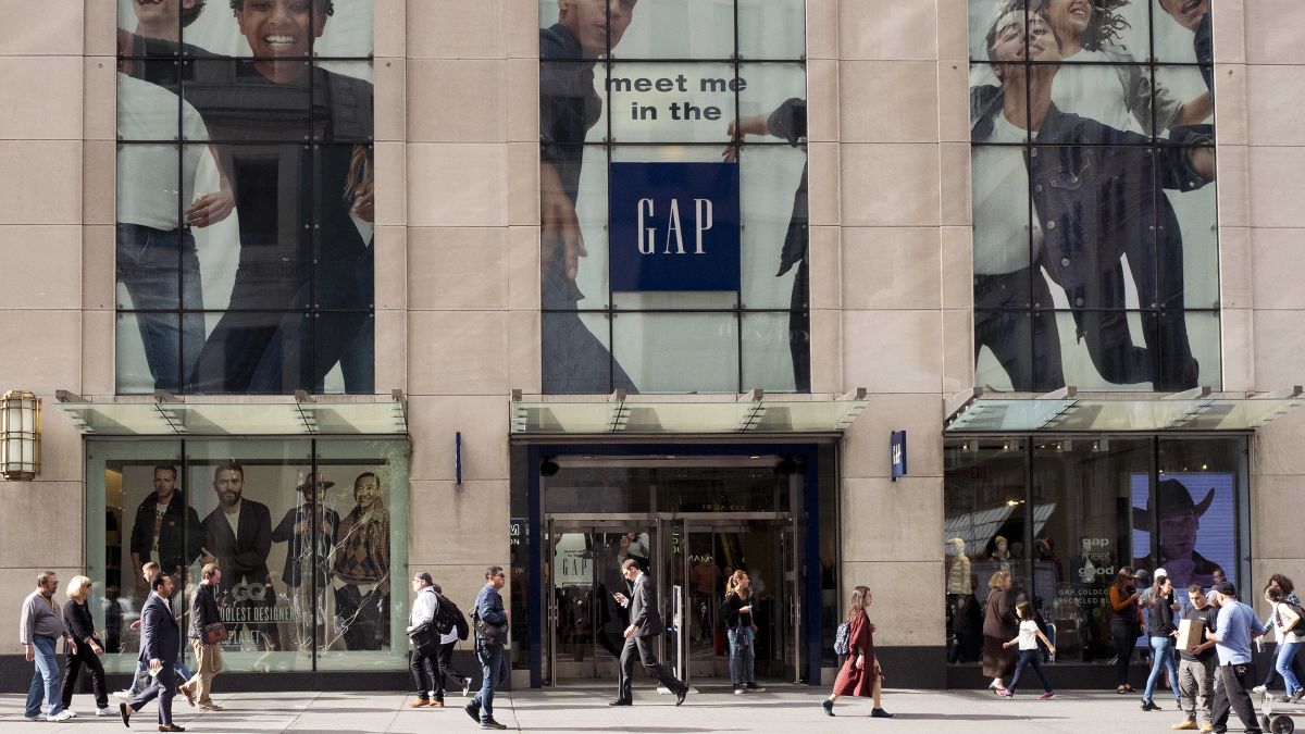 Why retailers are fleeing Fifth Avenue | CNN Business