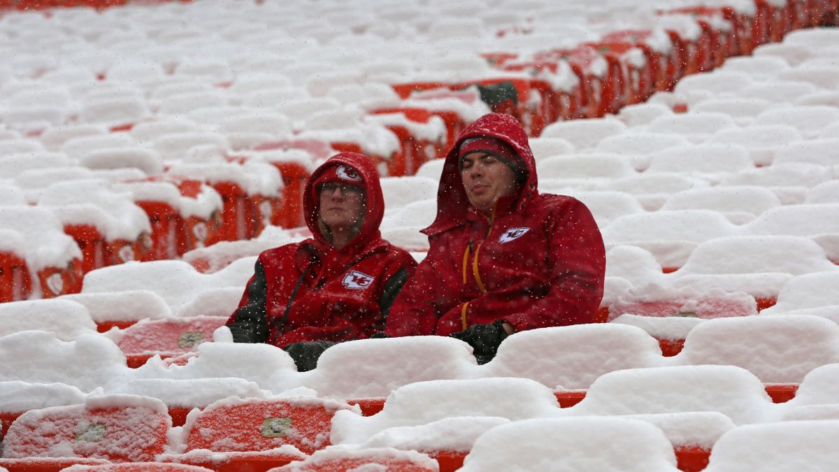 Winter storms are snow problem for Kansas City Chiefs fans