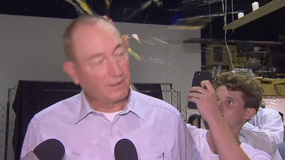 Fraser finds himself -- literally -- with egg on his face CNN