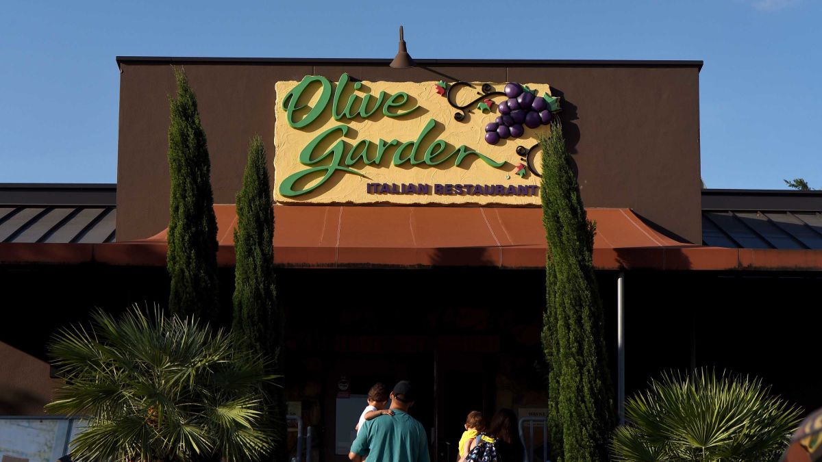 Olive Garden Owner Posts Solid Jump In Sales Cnn