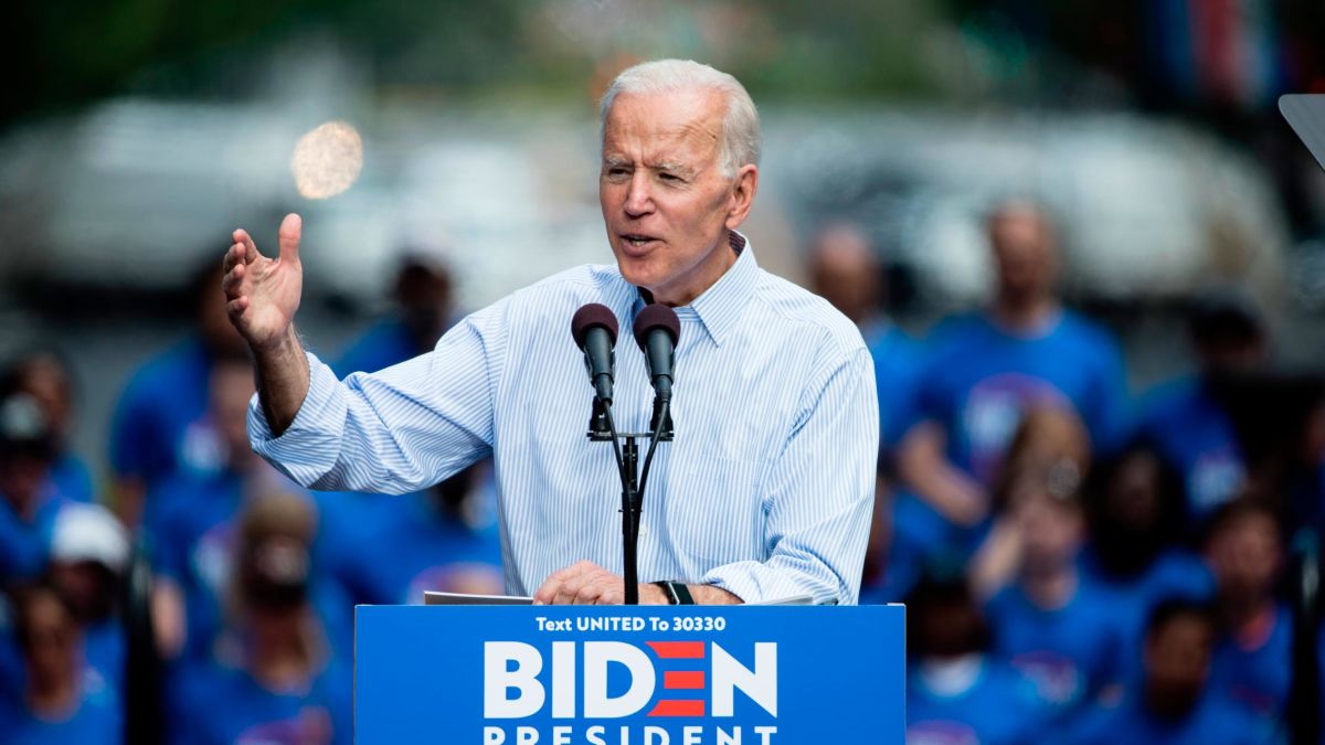 offentlig ledningsfri sol Can Joe Biden hold on to his spot as Democratic front-runner? | CNN Politics