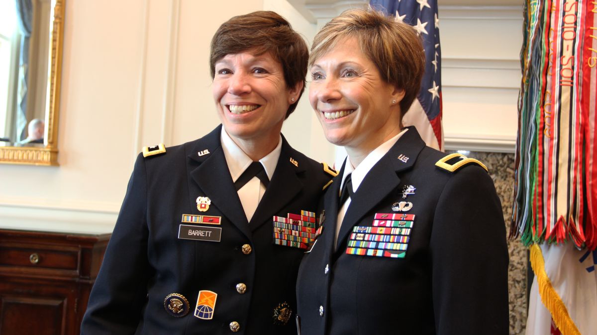 These women are the first sisters to become Army generals