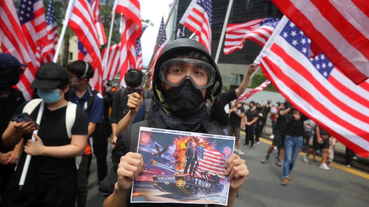 Hong Kong Protesters March To Us Consulate To Call For Help From