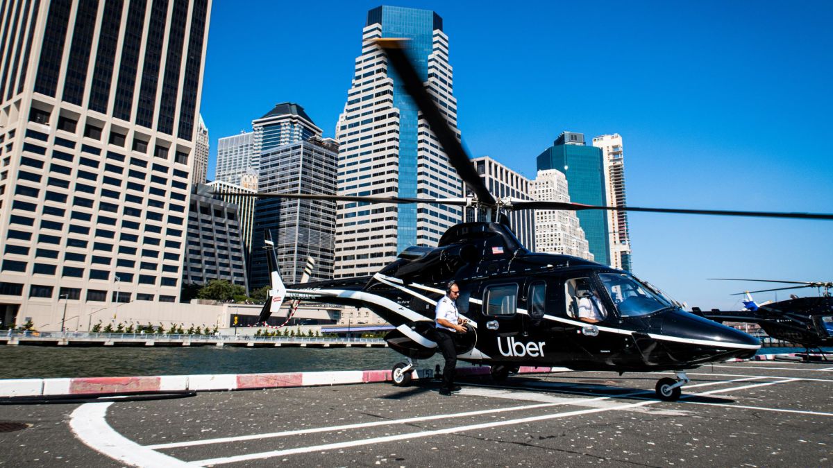 Hereu0027s what itu0027s like to fly in an Uber helicopter - CNN Video