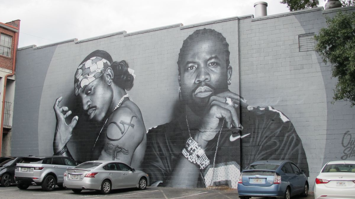 Atlanta pays tribute to the legendary rap duo OutKast with a huge ...