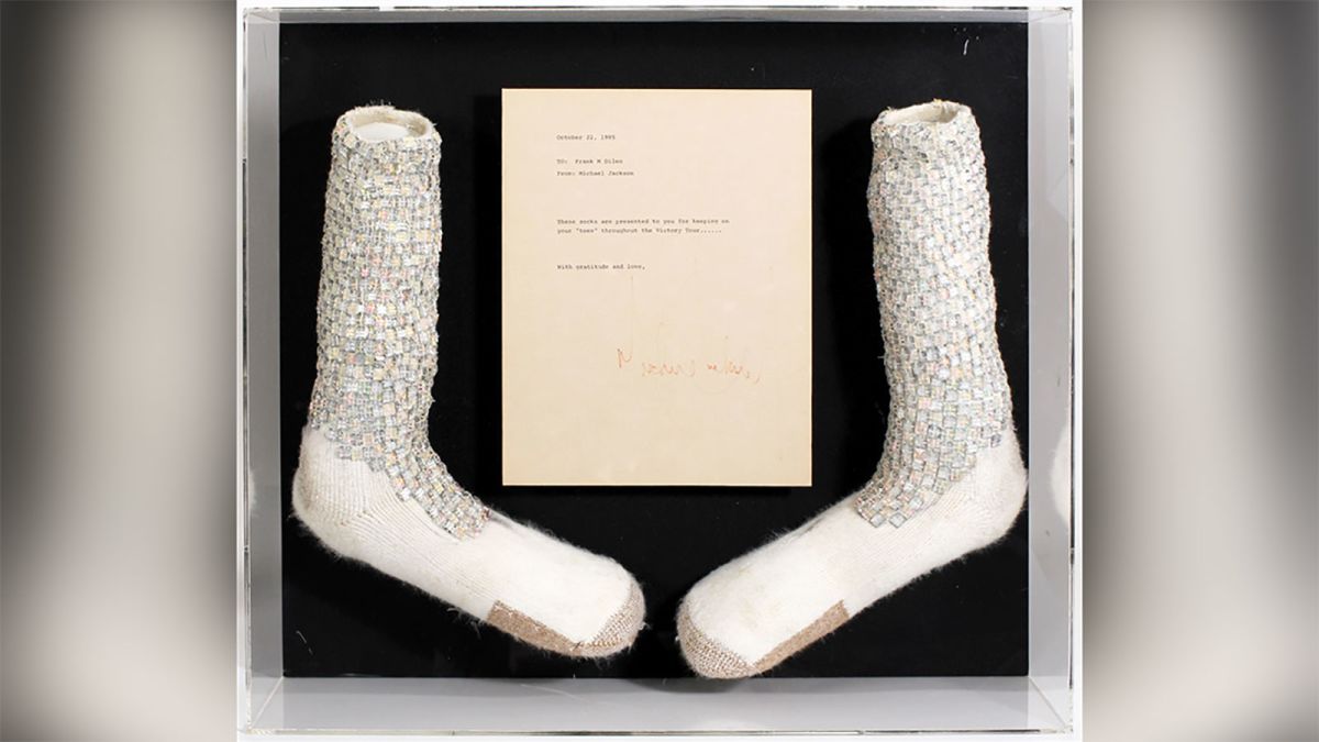 Michael Jackson's moonwalk shoes up for auction