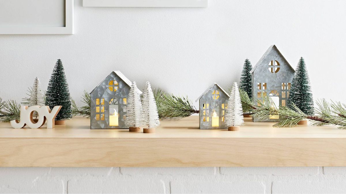 Deck Your Halls With Our Favorite Holiday Decorations