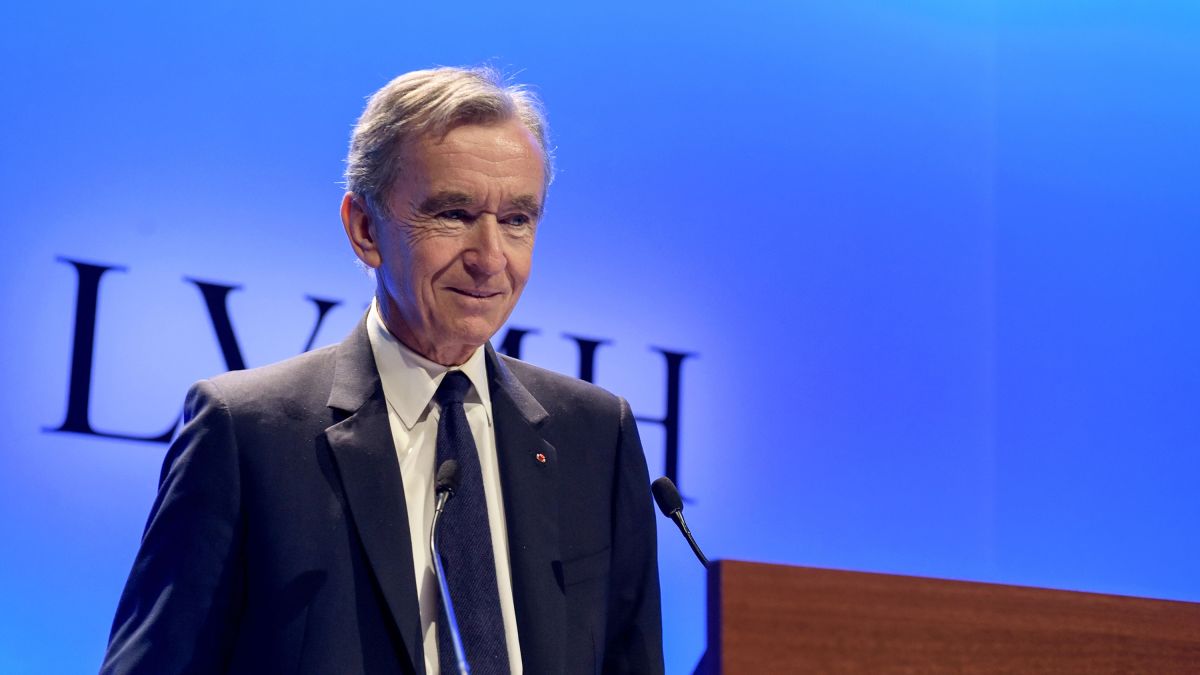 Louis Vuitton owner Bernard Arnault supplants Jeff Bezos as the